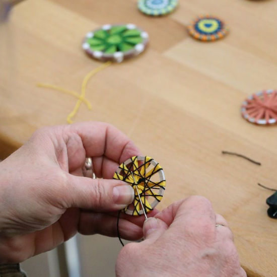 Immagine di Knopfmachen - Zwirnknöpfe